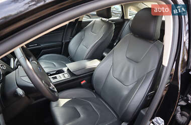 Седан Ford Fusion 2019 в 