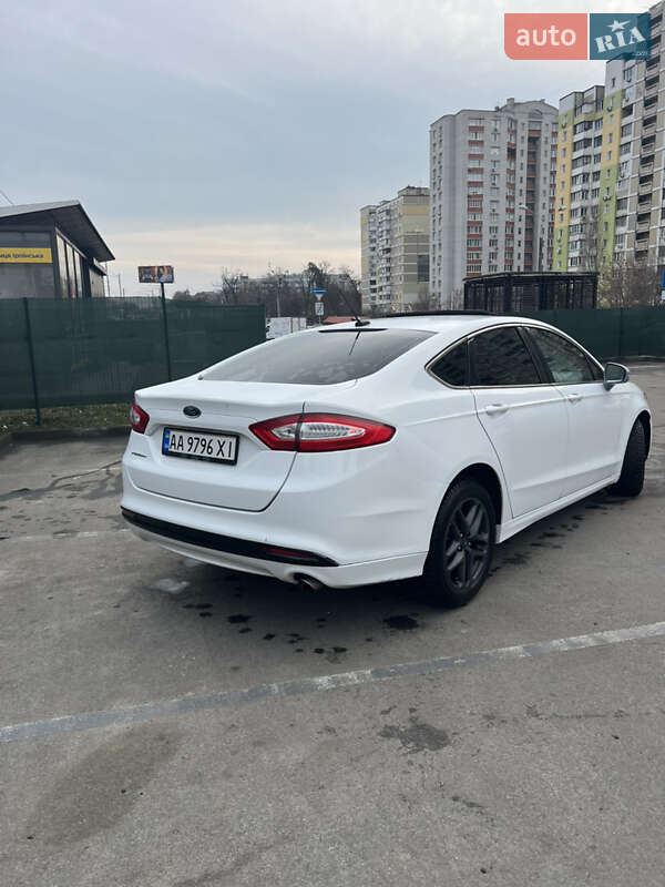 Седан Ford Fusion 2013 в Киеве