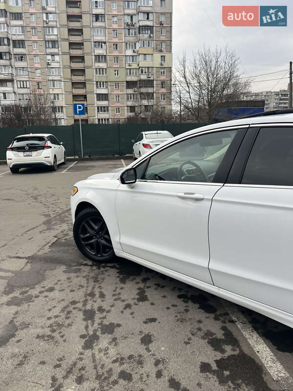 Седан Ford Fusion 2013 в Киеве