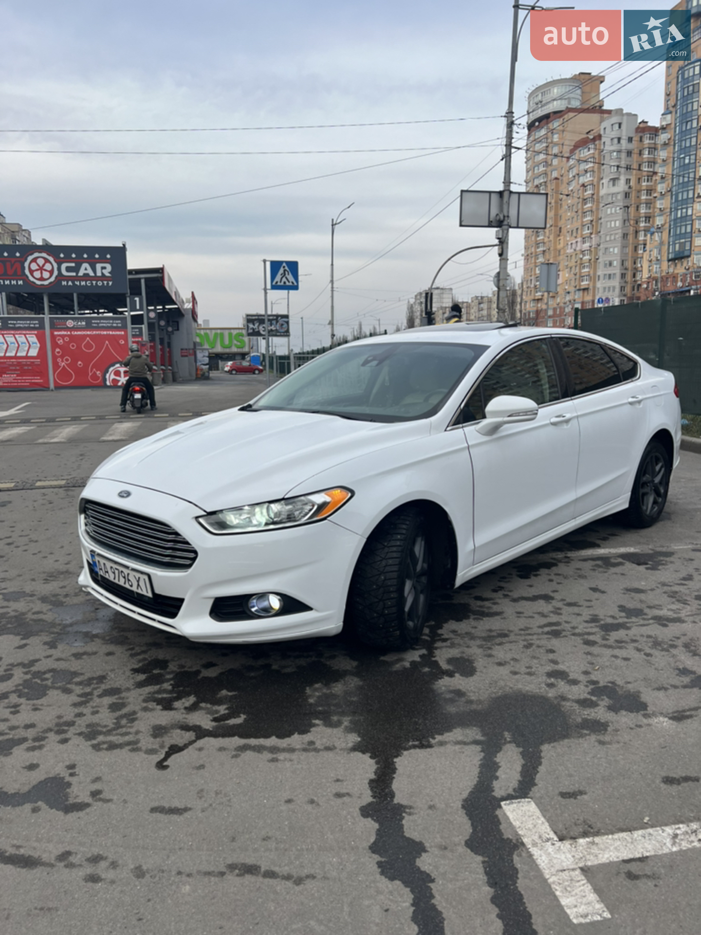 2013 Ford Fusion - мініатюра 16