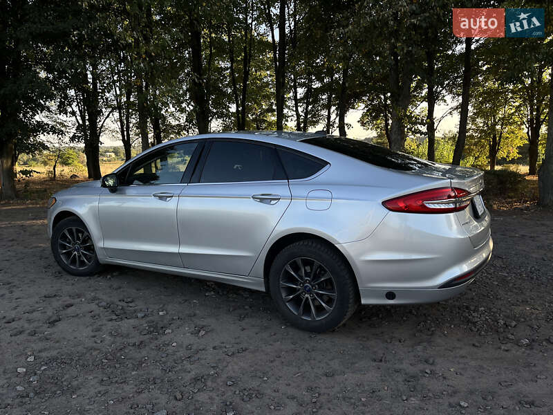 Седан Ford Fusion 2016 в Черкасах