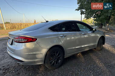 Седан Ford Fusion 2016 в Черкасах