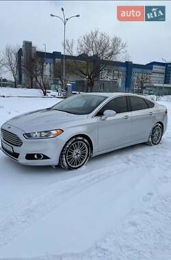 Седан Ford Fusion 2013 в 
