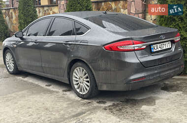 Седан Ford Fusion 2016 в 