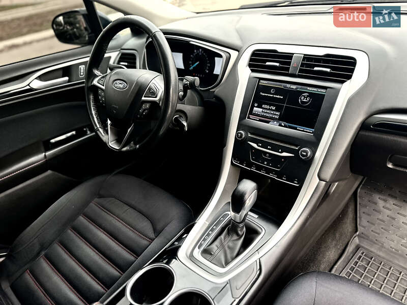 Седан Ford Fusion 2013 в Харкові