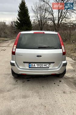 Хэтчбек Ford Fusion 2005 в 