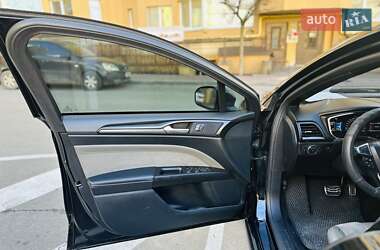 Седан Ford Fusion 2016 в Киеве