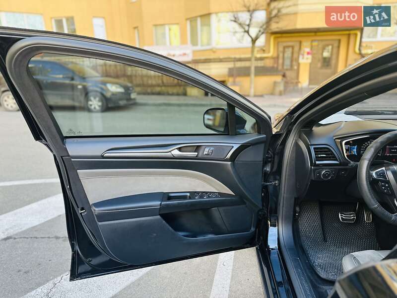 Седан Ford Fusion 2016 в Киеве