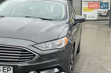 Седан Ford Fusion 2018 в 