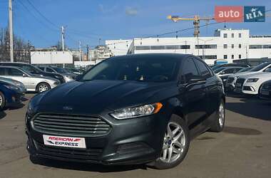 Седан Ford Fusion 2015 в Киеве