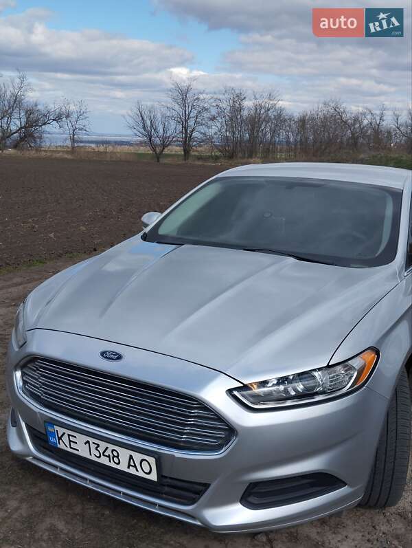 Седан Ford Fusion 2016 в Днепре