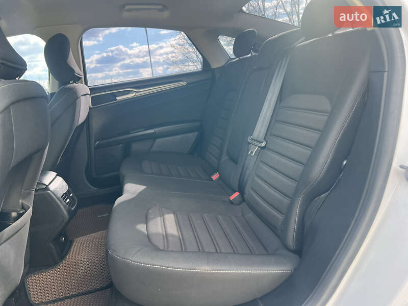 Седан Ford Fusion 2019 в Запоріжжі