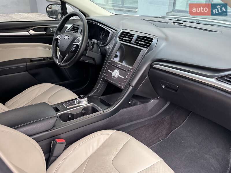 Седан Ford Fusion 2017 в Виннице