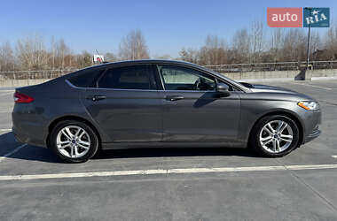 Седан Ford Fusion 2018 в 