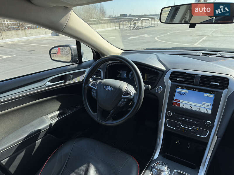 Седан Ford Fusion 2018 в Києві