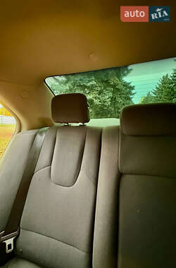Седан Ford Fusion 2012 в 