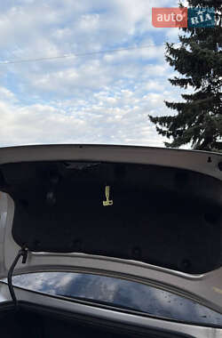 Седан Ford Fusion 2012 в 
