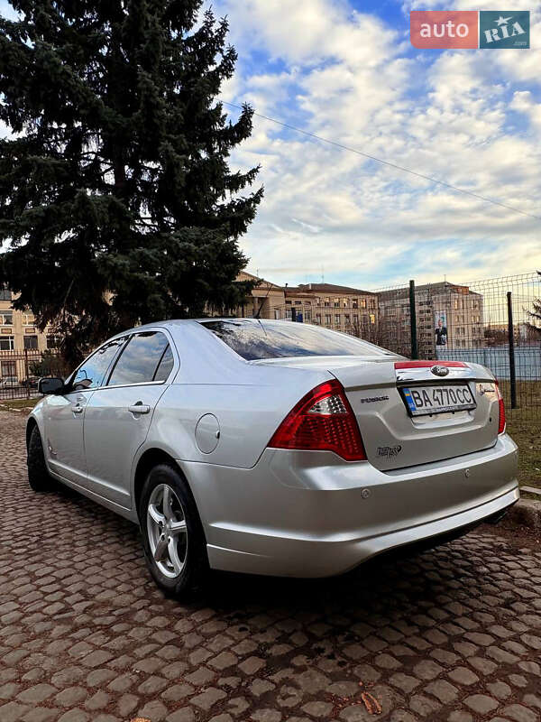 Седан Ford Fusion 2012 в Кропивницком