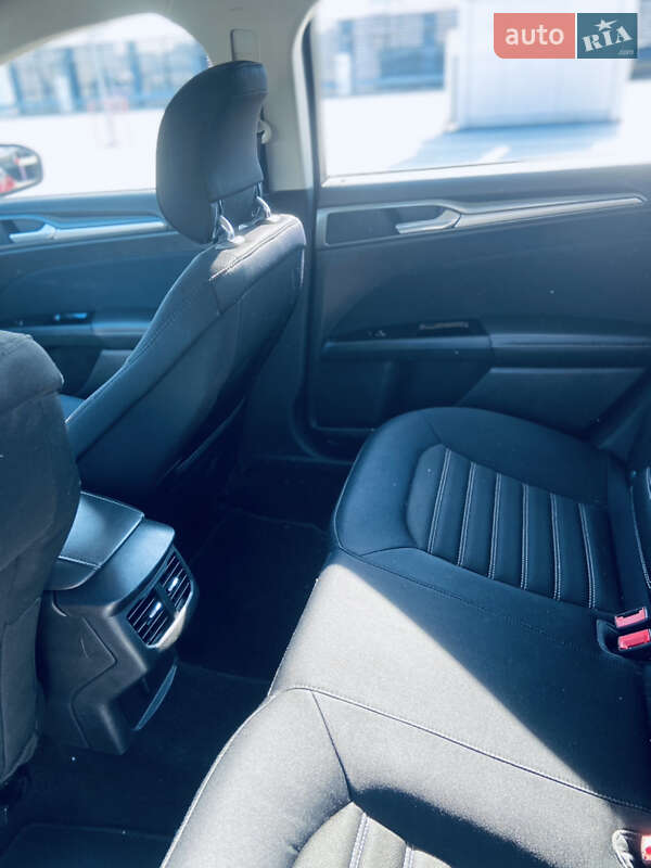 Седан Ford Fusion 2012 в Києві