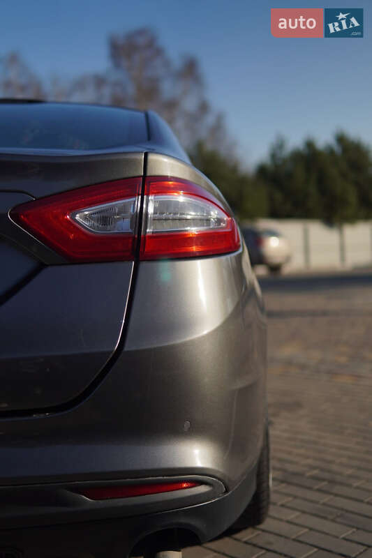 Седан Ford Fusion 2013 в Луцке