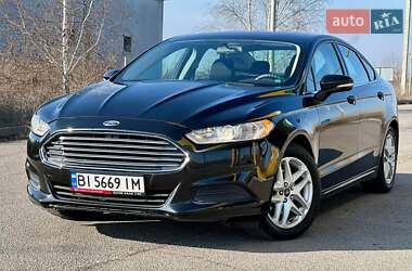Седан Ford Fusion 2014 в 