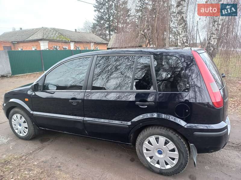 Хэтчбек Ford Fusion 2004 в Ромнах фото 4 Хэтчбек Ford Fusion 2004 в Ромнах