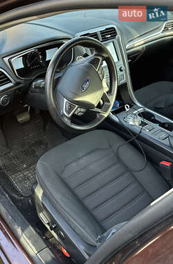 Седан Ford Fusion 2019 в 