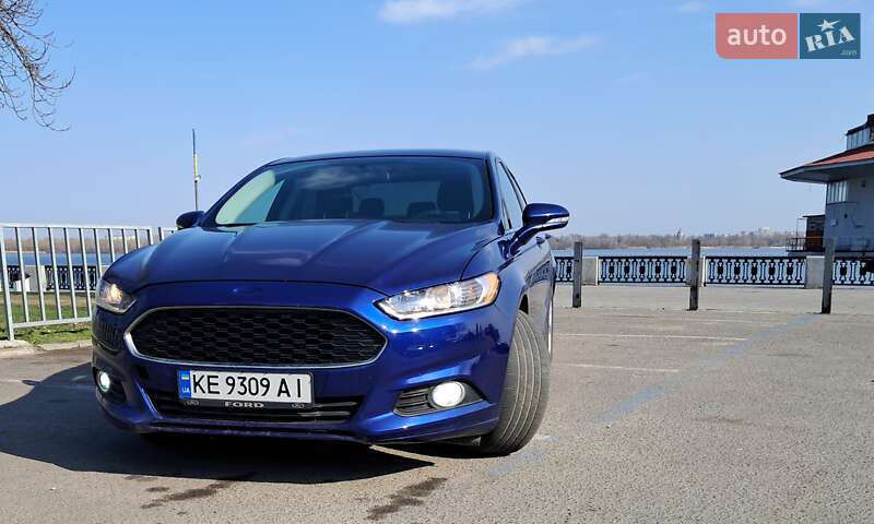 Седан Ford Fusion 2015 в Днепре