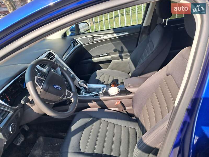 Седан Ford Fusion 2015 в Днепре