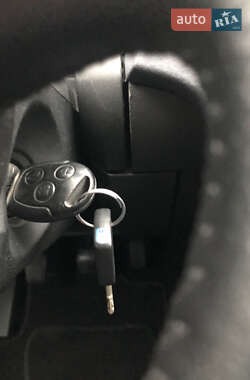 Хэтчбек Ford Fusion 2011 в 