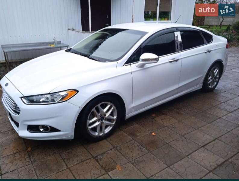 Ford Fusion 2016