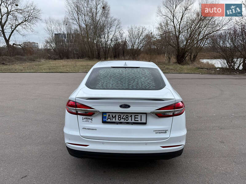 Седан Ford Fusion 2018 в Бердичеві