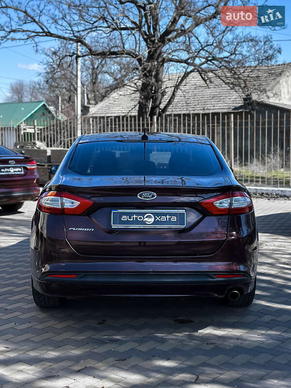 Седан Ford Fusion 2013 в Миколаєві