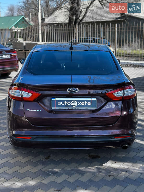 Седан Ford Fusion 2013 в Миколаєві