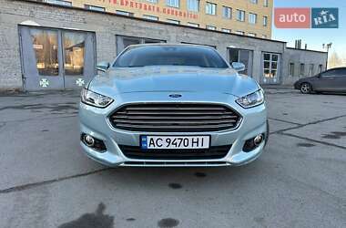 Седан Ford Fusion 2013 в 