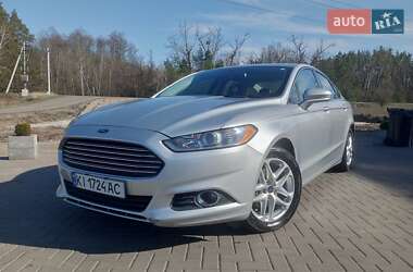 Седан Ford Fusion 2013 в 