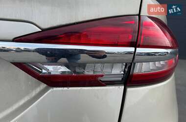Седан Ford Fusion 2017 в 