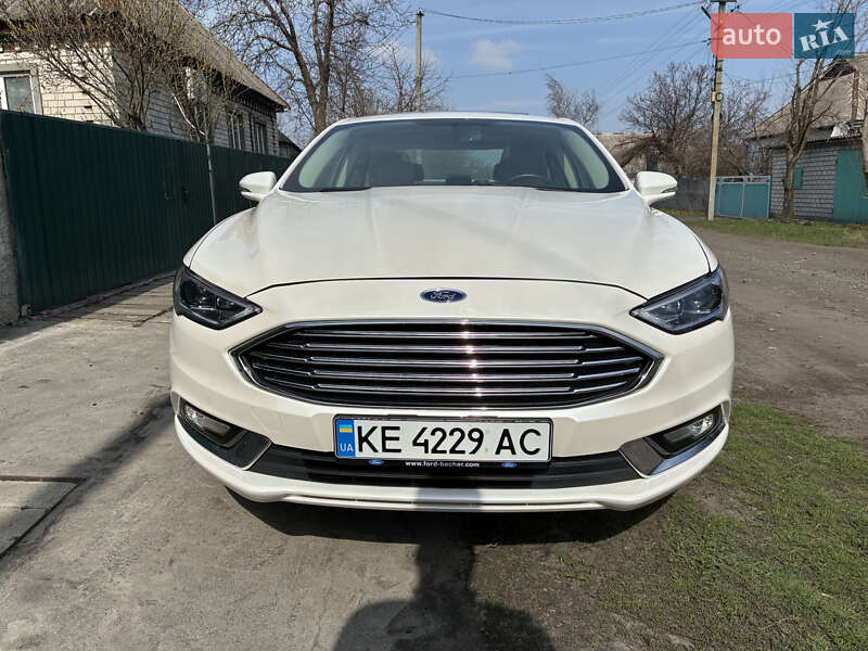Седан Ford Fusion 2016 в Тернівці