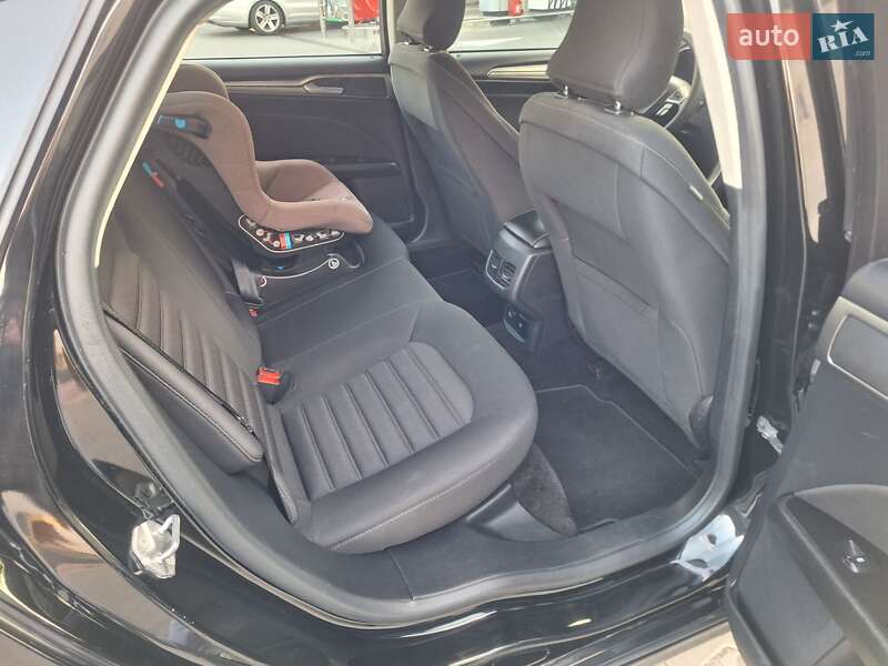 Седан Ford Fusion 2017 в Києві