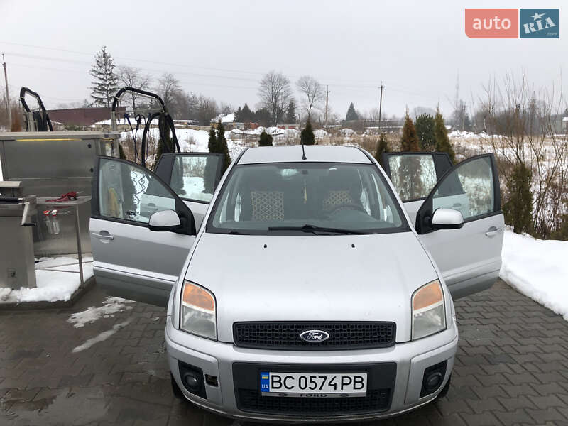 Хэтчбек Ford Fusion 2012 в Яворове