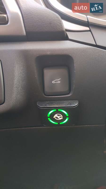 Седан Ford Fusion 2015 в Луцьку