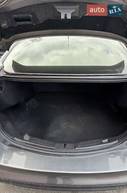 Седан Ford Fusion 2013 в 