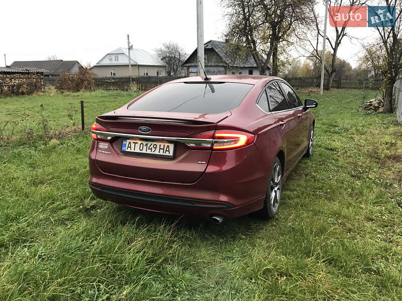 Седан Ford Fusion 2016 в Рожнятові