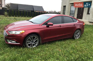Седан Ford Fusion 2016 в 