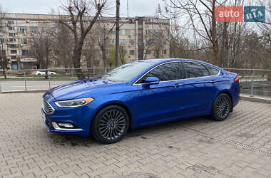 Седан Ford Fusion 2016 в 