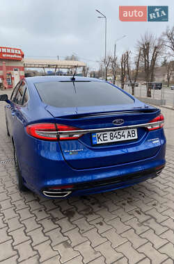 Седан Ford Fusion 2016 в 