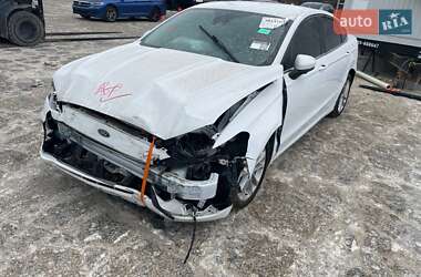 Седан Ford Fusion 2020 в 