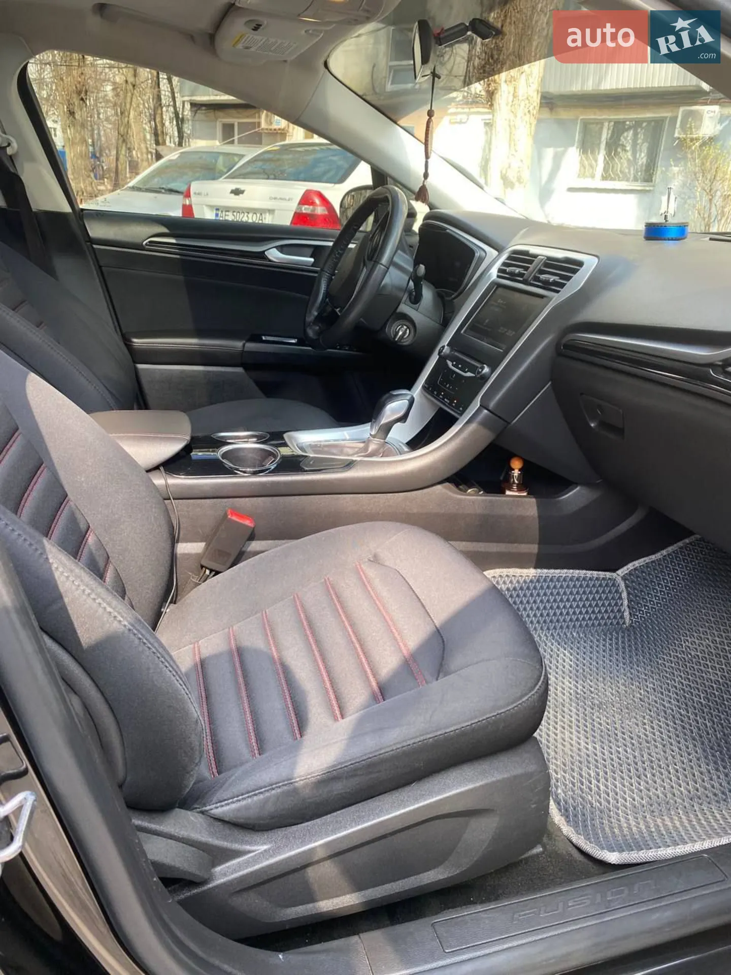2012 Ford Fusion - мініатюра 9