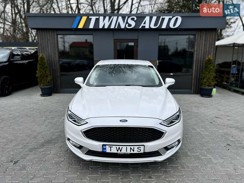 Седан Ford Fusion 2017 в Одесі
