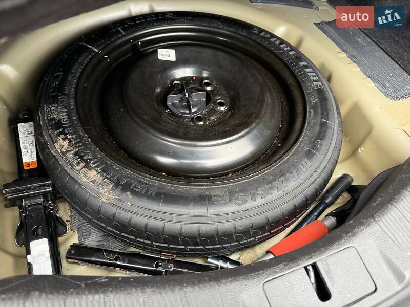 Седан Ford Fusion 2015 в Ровно